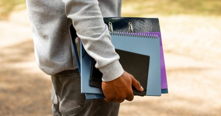 nowoczesny-----obek--z--bkowskie-promyki--w-z--bka-auto-3512